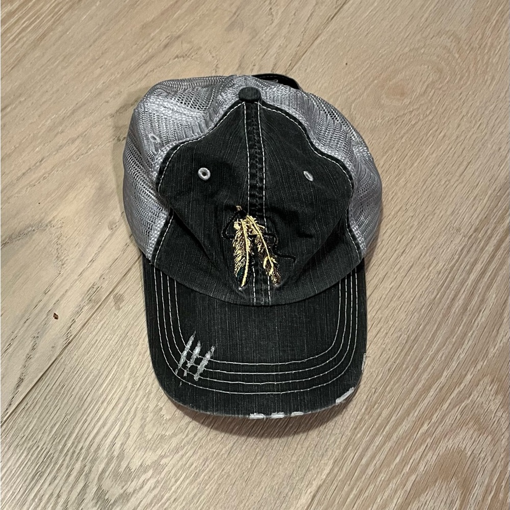 Vintage faded dark green embroidered-patch scuffed and scratched cap